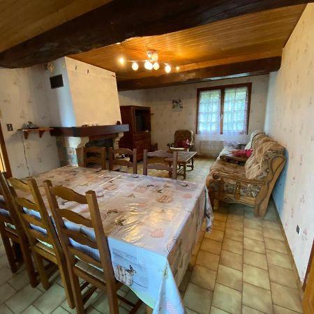 Le Val Godard Fresnay-le-Samson Exterior foto