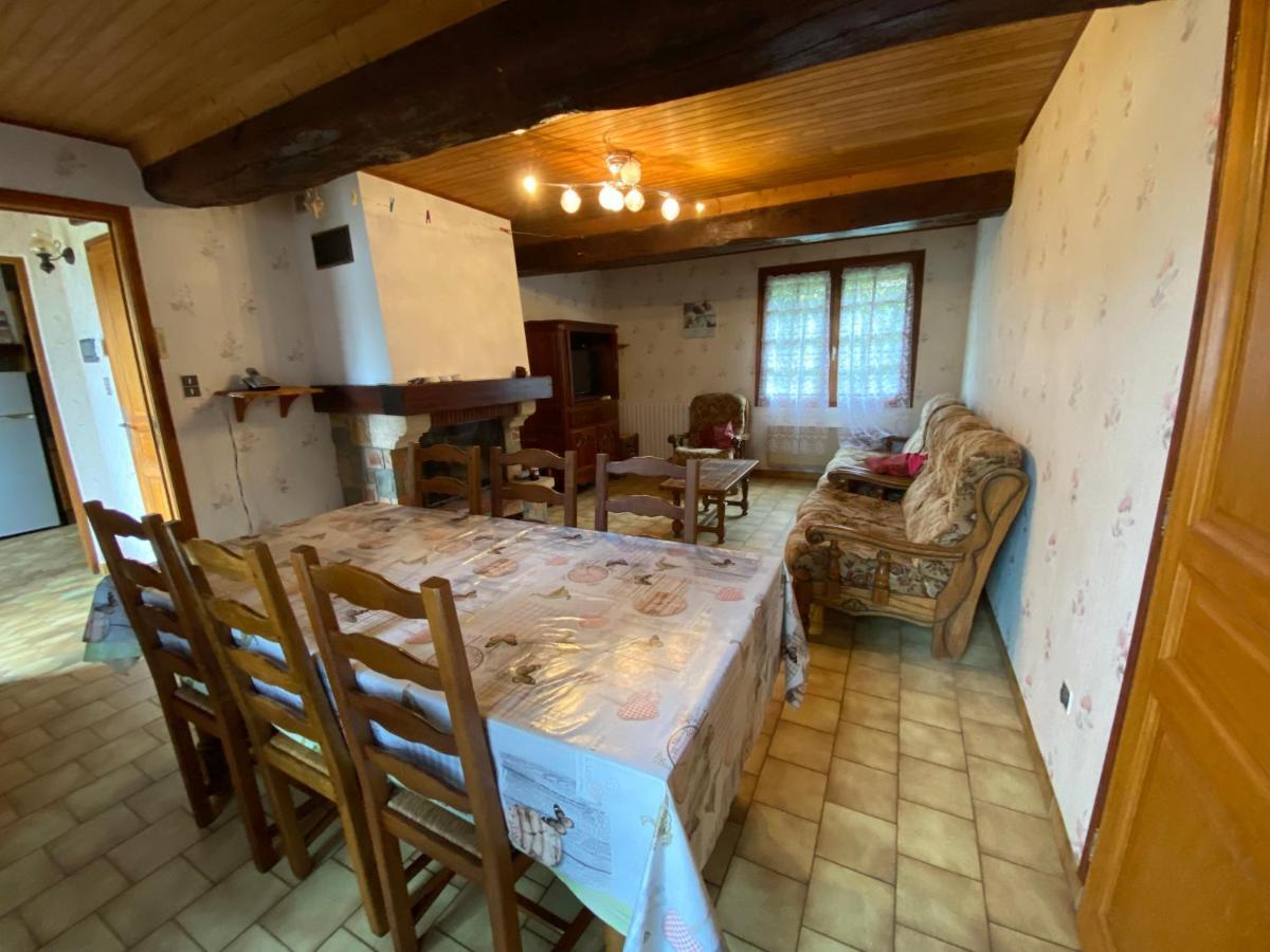 Le Val Godard Fresnay-le-Samson Exterior foto